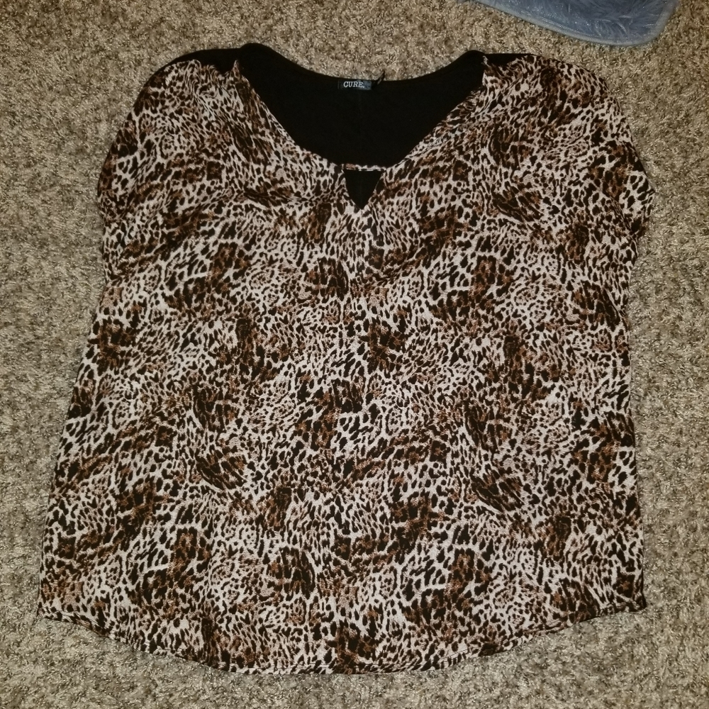 Rue21 animal print top